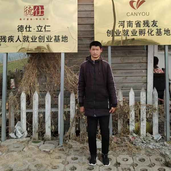 河南24岁单身帅哥真诚找对象-海口相亲网