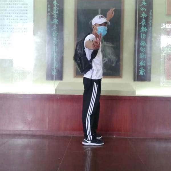 广东35岁单身帅哥真诚找对象-海口征婚相亲网