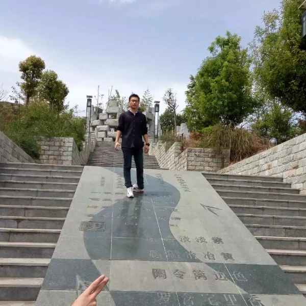 陕西27岁单身帅哥真诚找对象-海口征婚相亲网