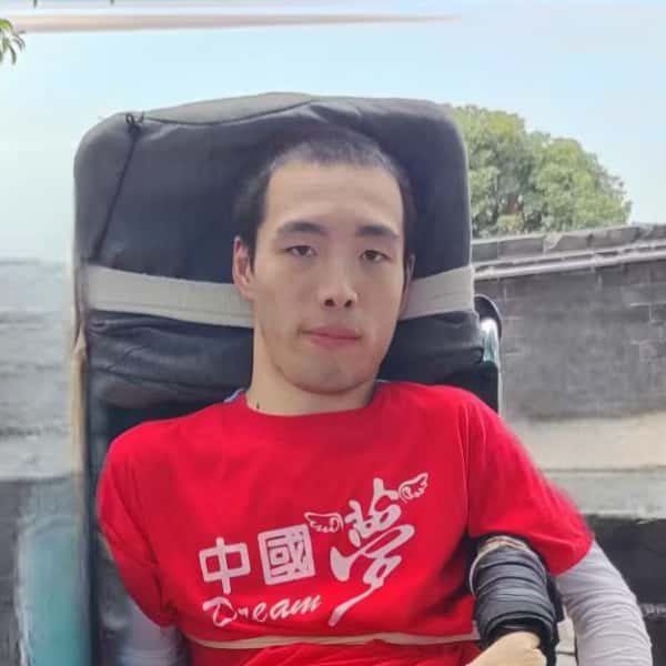 湖南30岁单身帅哥真诚找对象-海口征婚相亲网