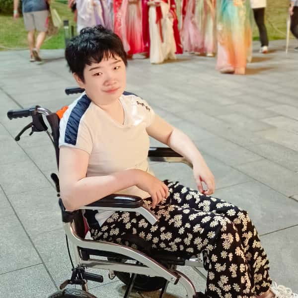 北京26岁单身美女真诚找对象-海口征婚相亲网