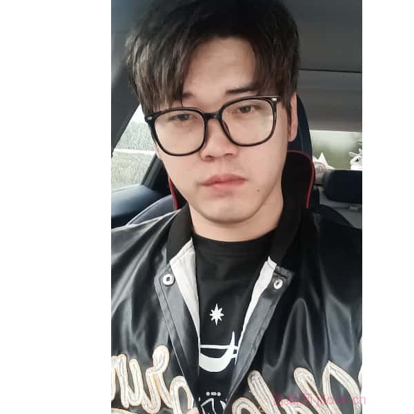 江苏27岁单身帅哥真诚找对象-海口征婚相亲网