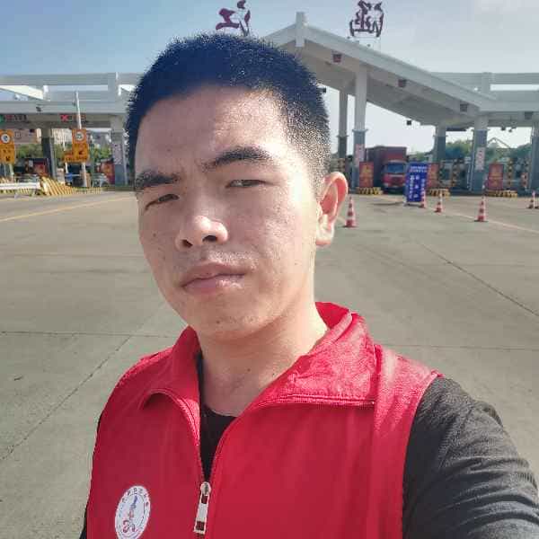 24岁岁福建单身帅哥 - 海口吉缘网