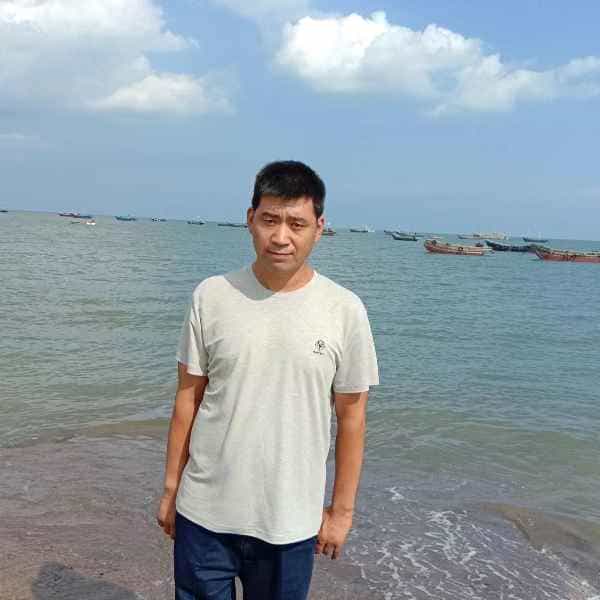 44岁岁辽宁单身帅哥 - 海口吉缘网