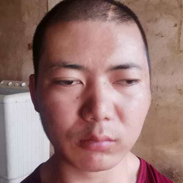 35岁岁云南单身帅哥 - 海口吉缘网