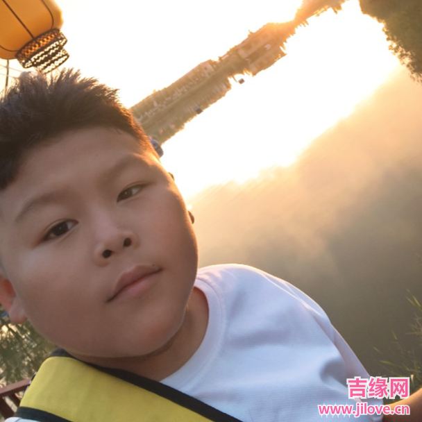 24岁岁辽宁单身帅哥 - 海口吉缘网