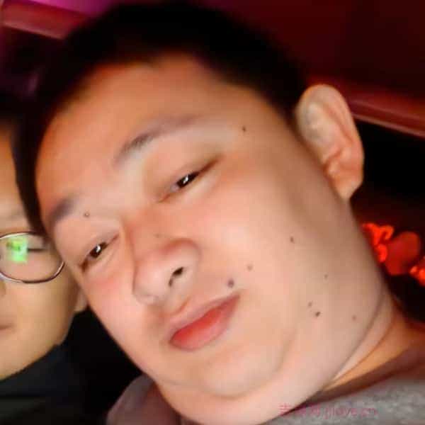 39岁岁辽宁单身帅哥 - 海口吉缘网